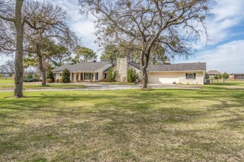 6106 Plantation Ln, Lewisville, TX 75022-3153