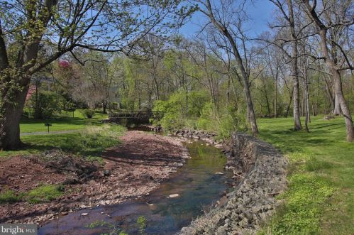 134 Ardwick Ter, Lansdale PA 19446-4927 exterior