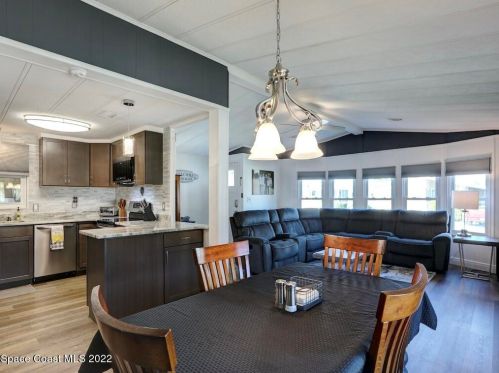 423 Puffin Dr, Sebastian FL  32976-7478 exterior