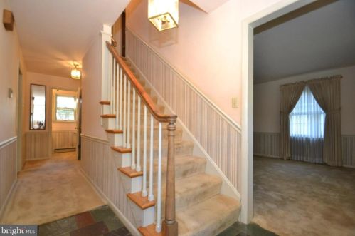 1023 Areba Ave, Swatara PA  17033-2204 exterior