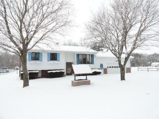1815 300, Bass Lake, IN 46534-9798