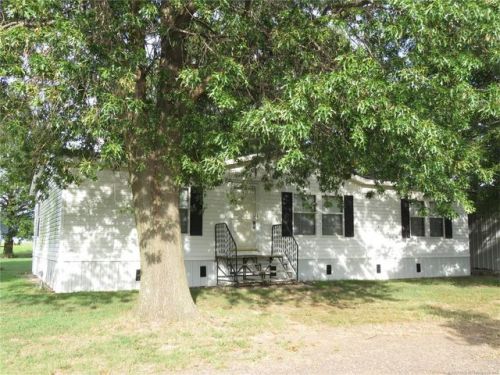 104447 4180 Rd, Checotah OK  74426 exterior