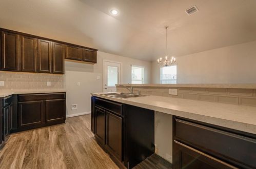 2210 Shalmar Dr, West Columbia, TX 77486-9645