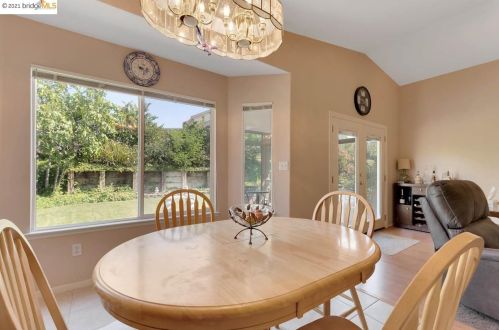 402 Laurel Pl, Rio Vista CA  94571-2181 exterior