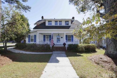 509 H St, Erwin, NC 28339-2208