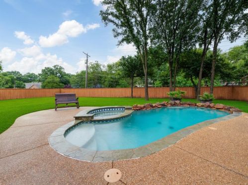 6100 Forest Ln, Fort Worth, TX 76112-1061