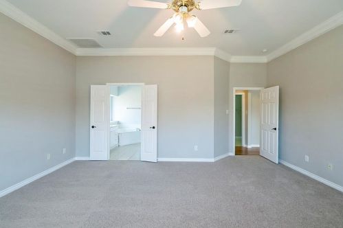 3500 Mustang Dr, Denton TX  76210-0344 exterior