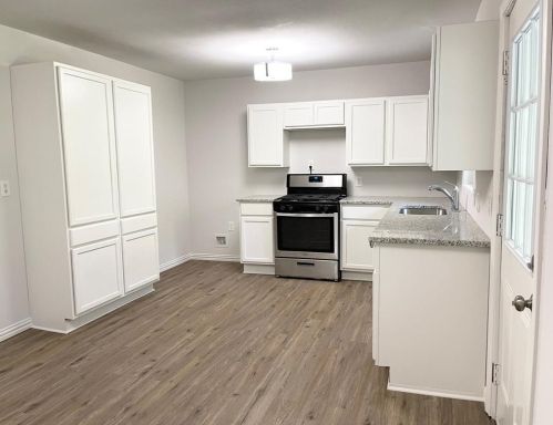 705 Main St, Greenville TX  75401-2027 exterior