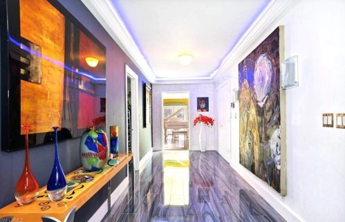 10242 Vanderbilt Dr, Naples FL  34108-2157 exterior