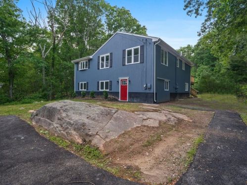 35 Pig Hill Rd, Coventry, RI 02827-1607