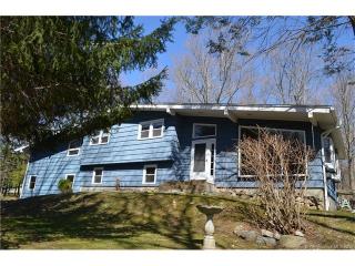 49 Hopbrook Rd, New Haven, CT 06524-3206