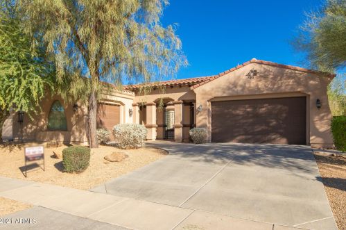 1538 Calle De Pompas, Phoenix, AZ 85085-9015