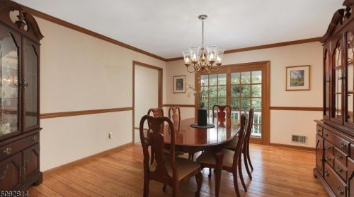 13 Woodside Ln, Flemington NJ  08822-3221 exterior