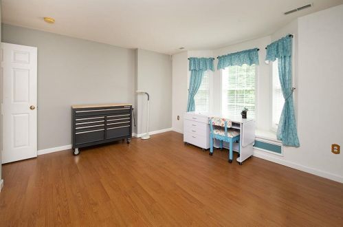 15 Coventry Ln, Salem NH 03079-1369 exterior