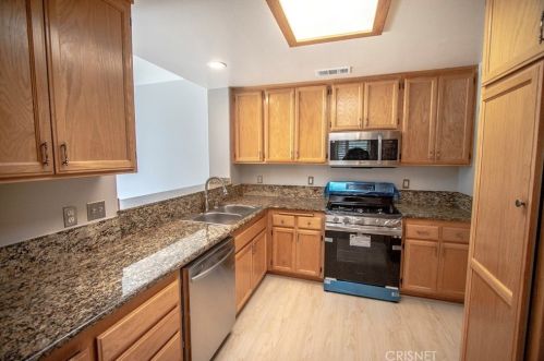 28987 Oak Spring Canyon Rd, Santa Clarita, CA 91387-2152