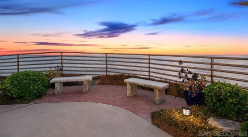 4878 Pescadero Ave, San Diego CA  92107-3431 exterior
