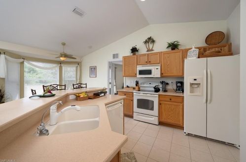 864 Calumet St, Lehigh Acres, FL 33974-9514