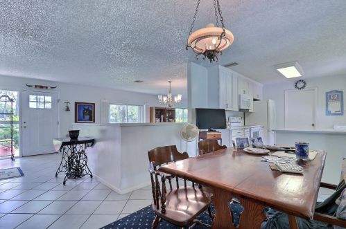 611 Rambling Dr Cir, West Palm Beach FL  33414-5039 exterior