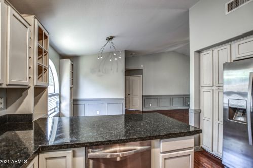 1088 Sierra St, Gilbert AZ  85296-3832 exterior