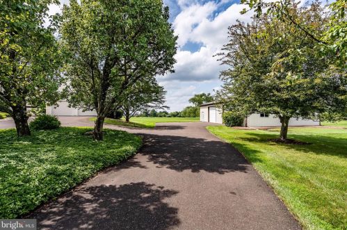 6457 Stump Rd, Pipersville, PA 18947-1309