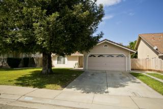 5725 Prince Norman Way, Riverbank, CA 95367-3117
