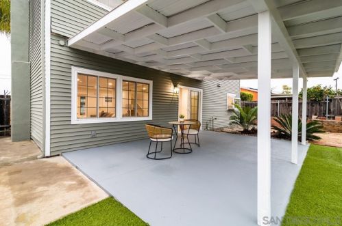 4371 Chelford St, San Diego CA  92117-4131 exterior