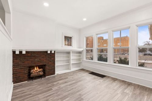 1639 79, Milwaukee WI 53219-1718 exterior