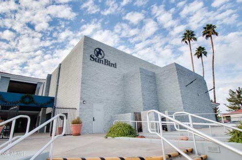 6233 Pinehurst Dr, Chandler AZ  85249-4038 exterior