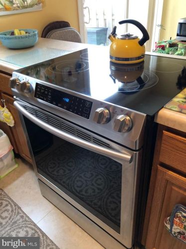 108 Berwick Pl, Lansdale PA 19446-4908 exterior