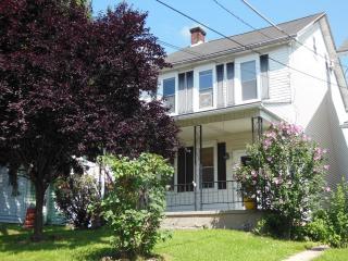 432 Bridge St, Catasauqua, PA 18032-1807
