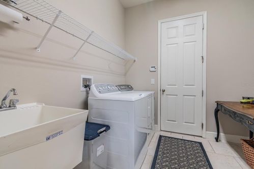 8147 Swiss Chard Cir, Land O Lakes FL  34637-7596 exterior