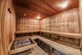 350 Sharon Park Dr, Menlo Park CA  94025-6801 exterior