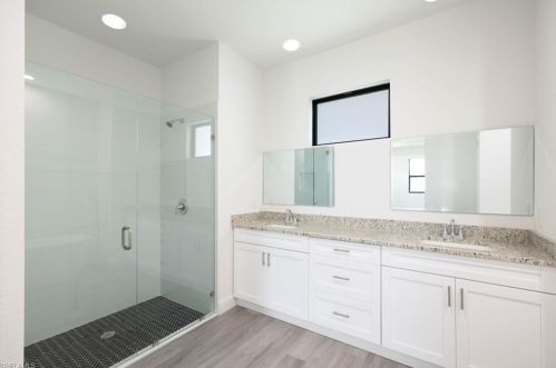 448 Rayneta St, Lehigh Acres FL 33974-0491 exterior