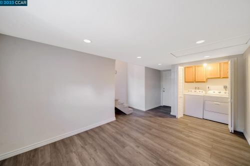 9003 B St, Oakland CA 94603-1435 exterior