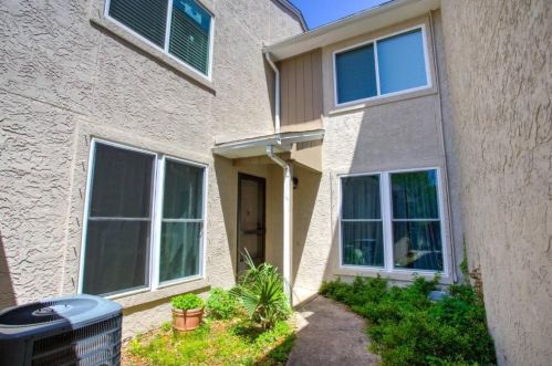 1039 4th Ave, Shalimar, FL 32579-1983