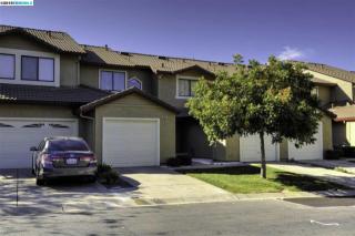3095 Peppermill Cir, West Pittsburg CA  94565-7039 exterior