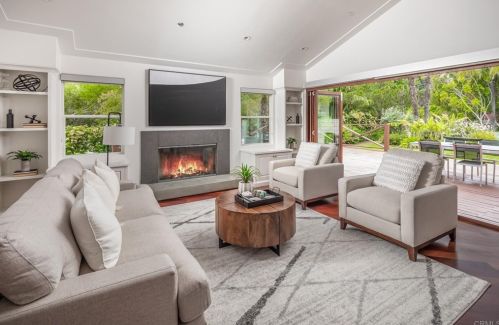 3413 Dove Holw Rd, Encinitas CA 92024-7247 exterior