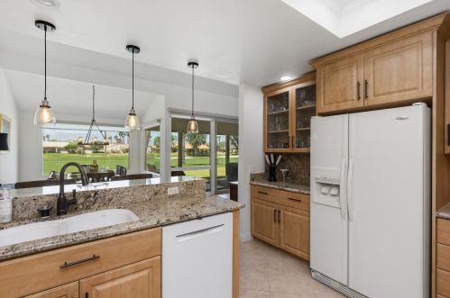 43211 Lacovia Dr, Indio CA  92203-8016 exterior