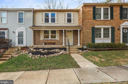 8913 Gutman Ct, Springfield, VA 22153-1135