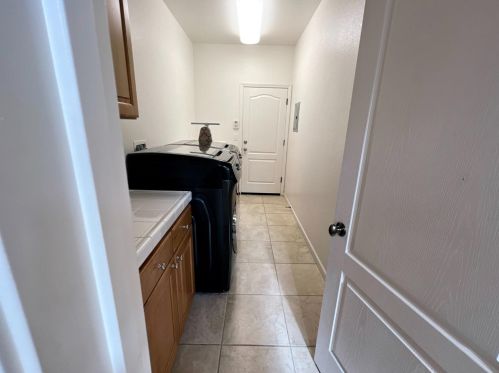 2504 Kodiak Dr, Modesto CA  95355-7957 exterior