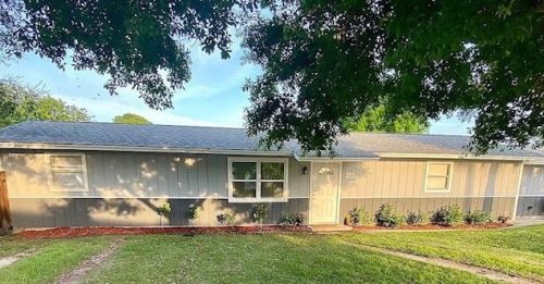 623 35th St, Palm City, FL 34990-3673