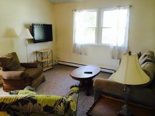 11 Green Kinyon Driftway, South Kingstown RI  02882-5167 exterior