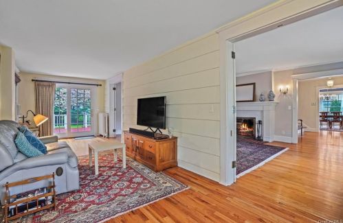 533 Highbrook Ave, New Rochelle NY  10803-2227 exterior