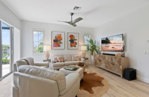 200 Angler Ct, Marco Island FL  34145-4203 exterior