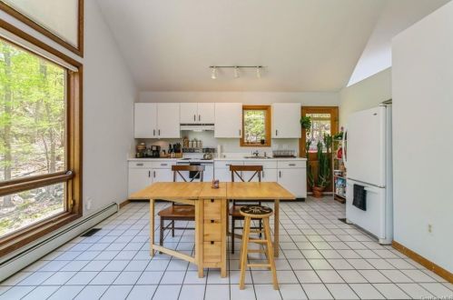 297 Bramertown Rd, Tuxedo Park NY  10987-3011 exterior