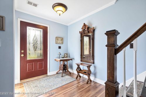 67 Warren Pl, Middletown, NJ 07748-1027