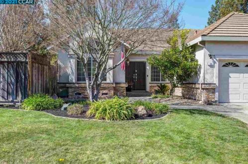 100 Liverpool St, Danville, CA 94506-1116