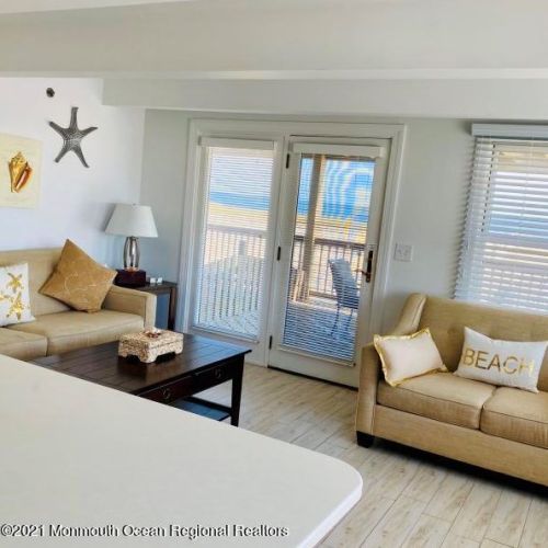 1926 Ocean Ave, Pelican Island NJ  08751-1224 exterior