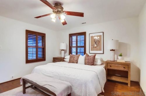 3211 Dumas St, San Diego CA 92106-1317 exterior