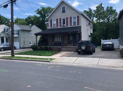 30 Maple St, West Paterson, NJ 07424-1528